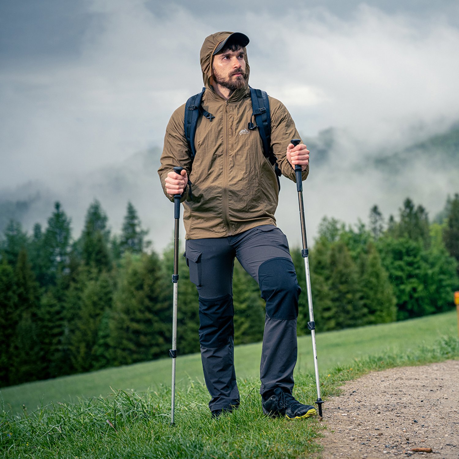Veste Légère Extérieur Helikon-Tex Tramontane - Noir - 120g, Ultra Compacte, Coupe-vent - Pour Rando, Voyage